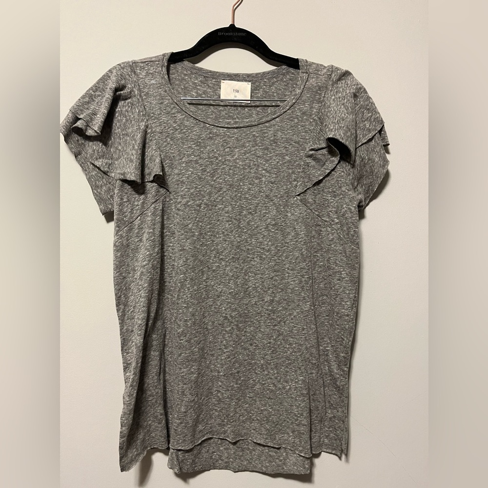 NWT Anthropologie T.LA flutter sleeve crew neck t-shirt, Gray, size Small